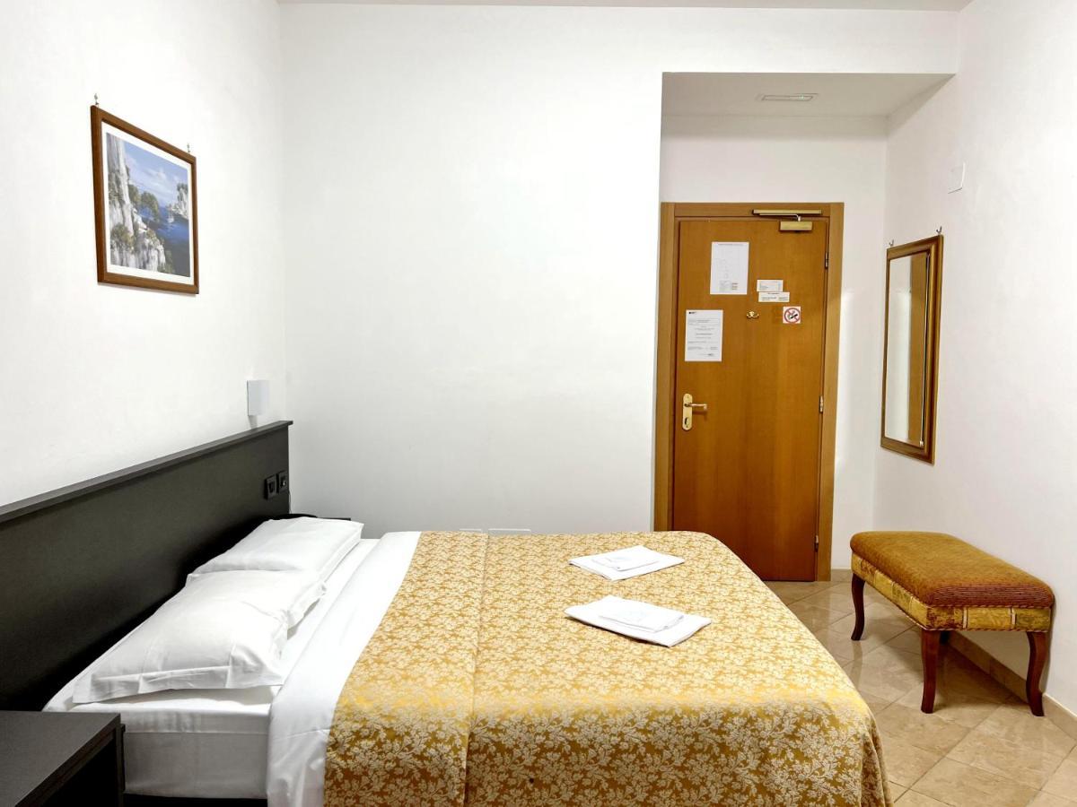 Hotel Domus Termini Rome Bagian luar foto