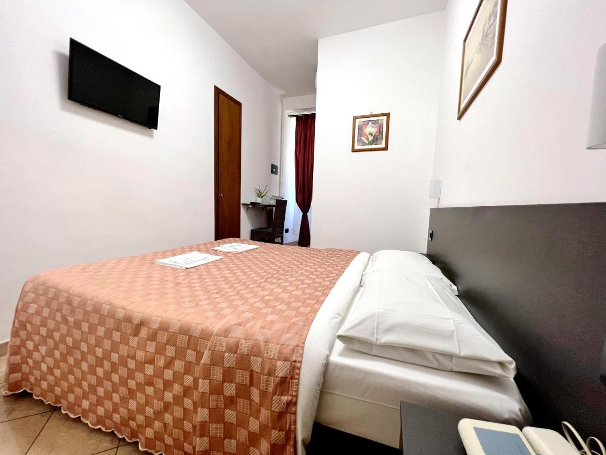 Hotel Domus Termini Rome Bagian luar foto