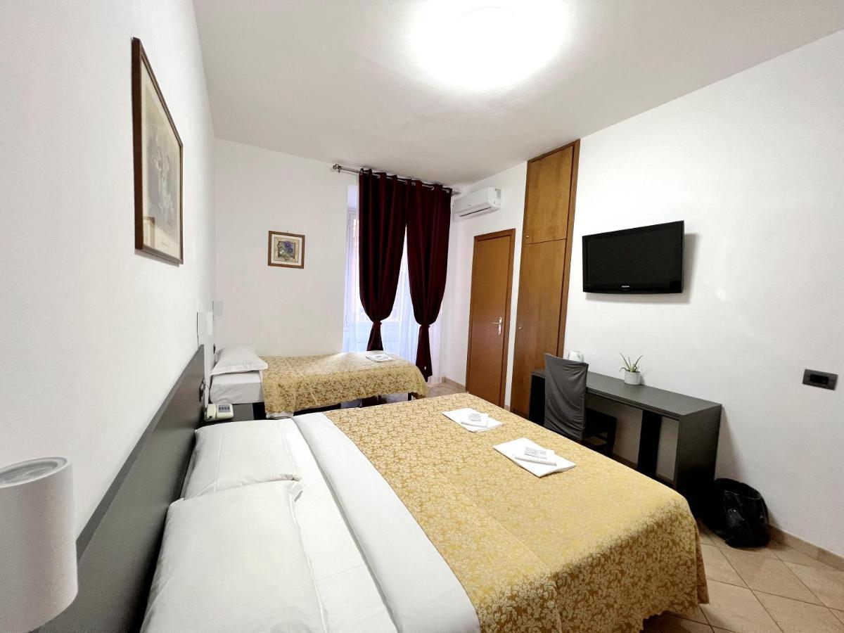 Hotel Domus Termini Rome Bagian luar foto