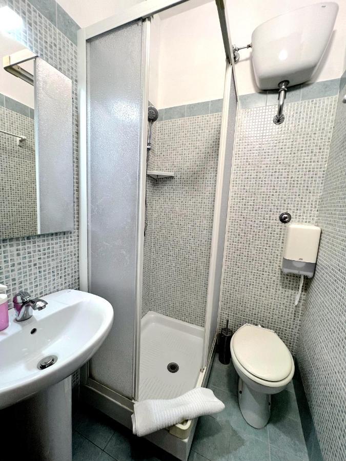 Hotel Domus Termini Rome Bagian luar foto