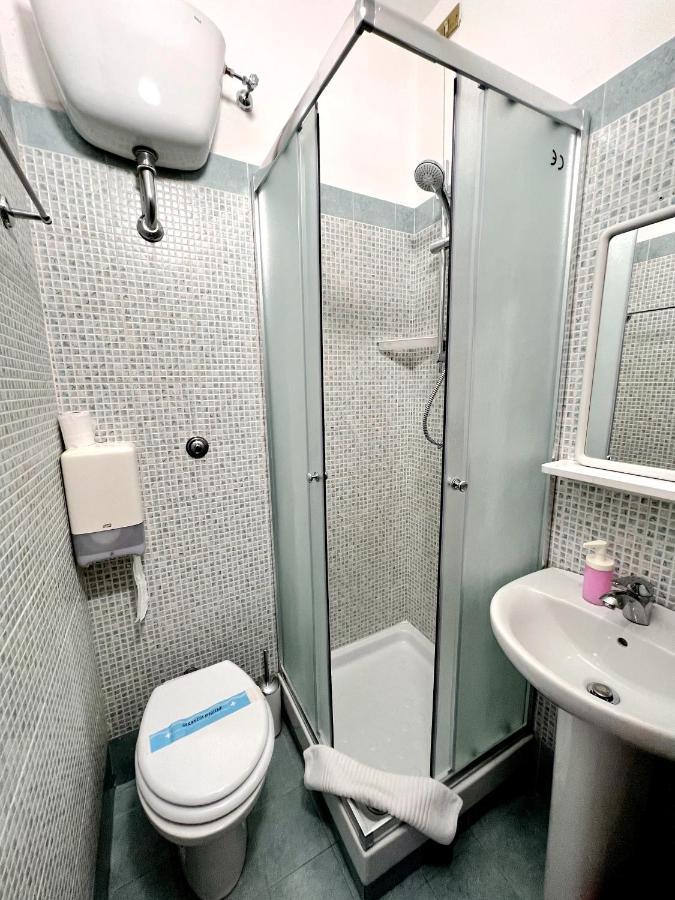 Hotel Domus Termini Rome Bagian luar foto